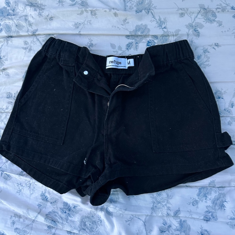 Refuge Women's High Waist Black Shorts